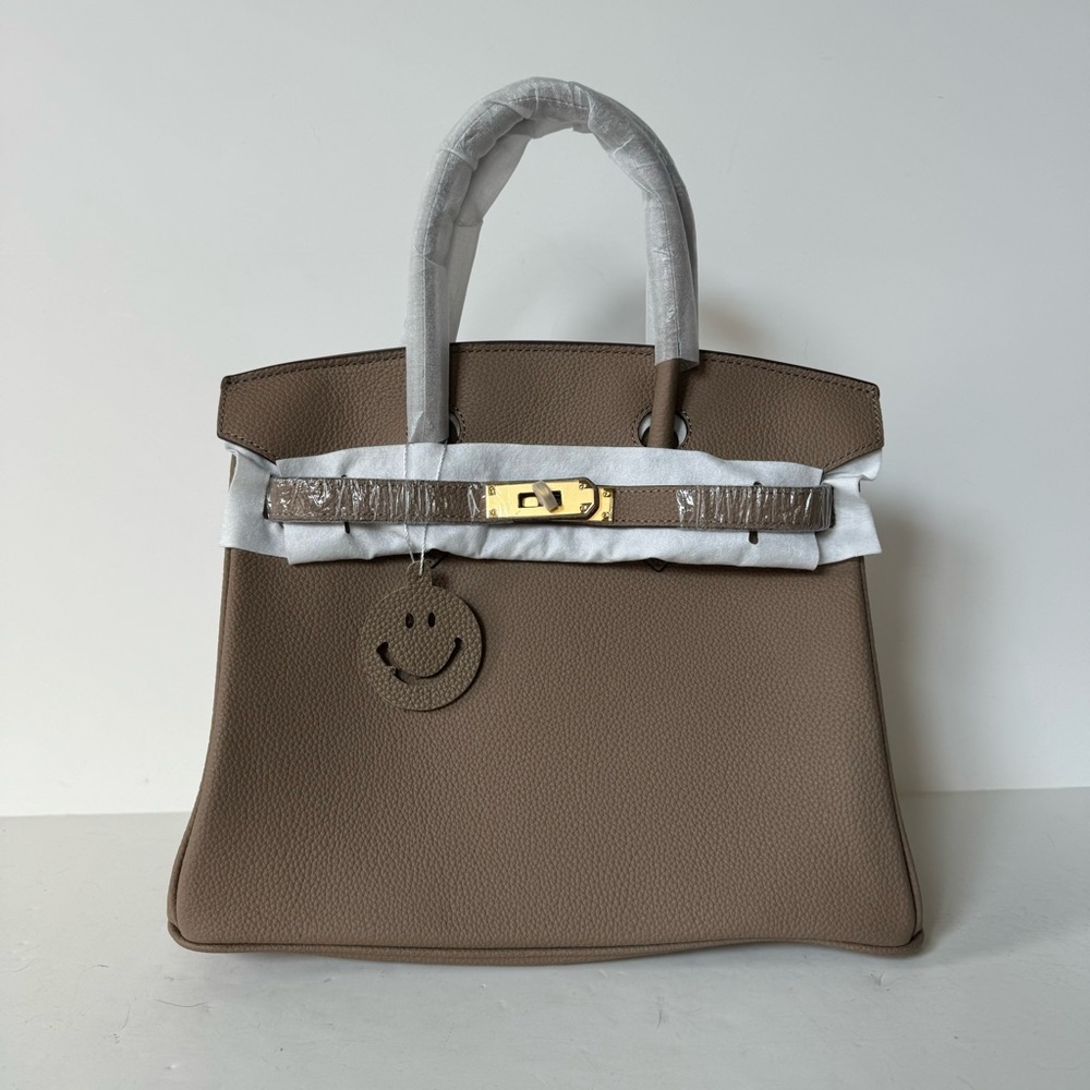 Etoupe Pebble Leather 30 Leather Bag Belted Lock Key Satchel w/ Gold Hardware C1 - Picture 12 of 16